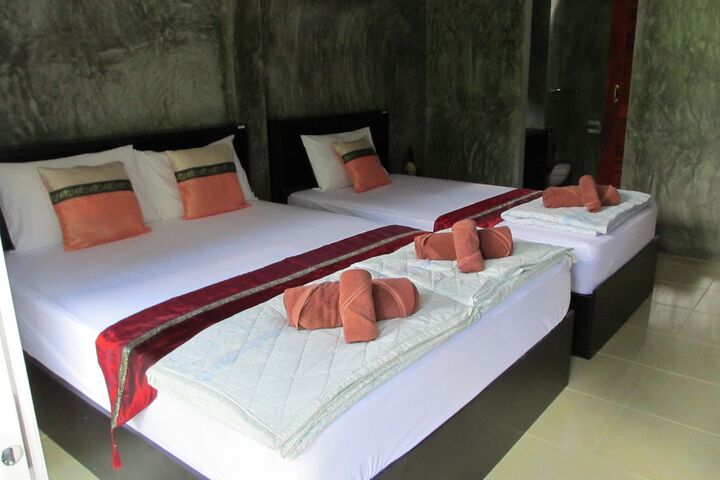Room 10 of 50