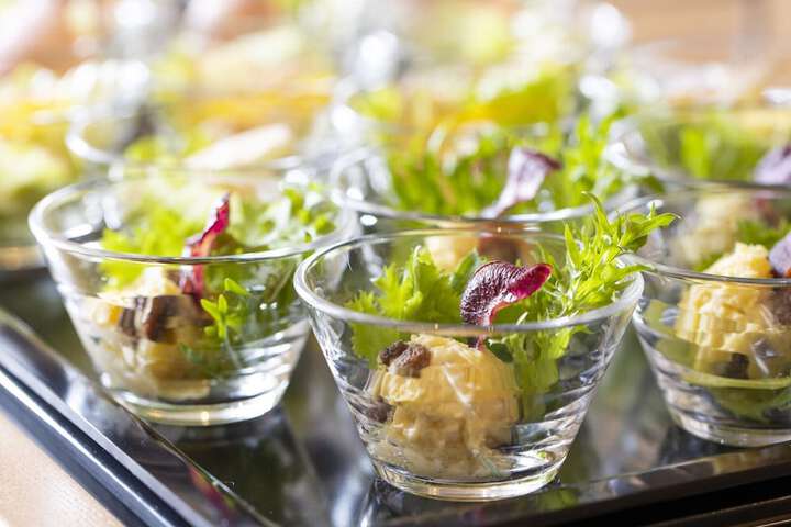 Dining 65 of 76