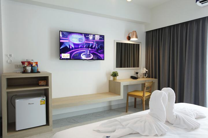 Room 12 of 62