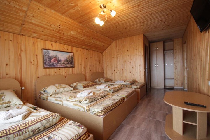 Room 17 of 47
