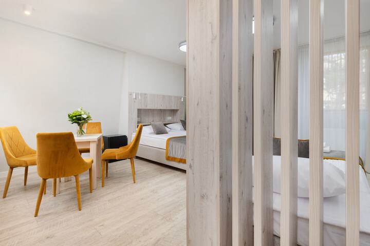 Room 2 of 88