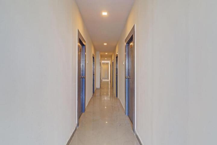 Hotel O R Square Inn