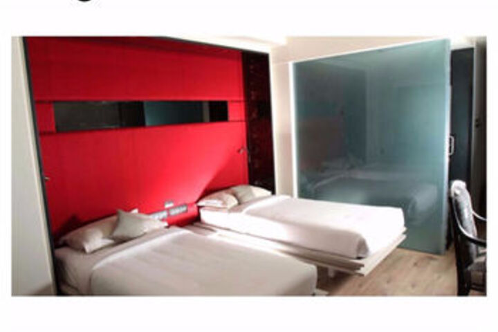 Room 2 of 6