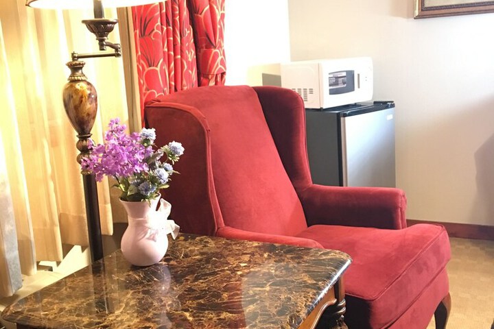 Room 9 of 46