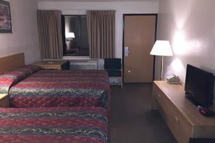 Room 5 of 14