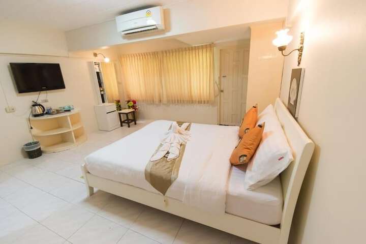 Room 29 of 60