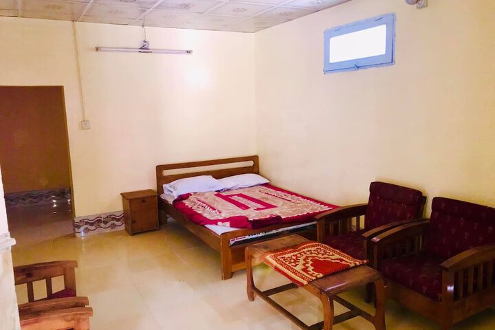 Room 7 of 10