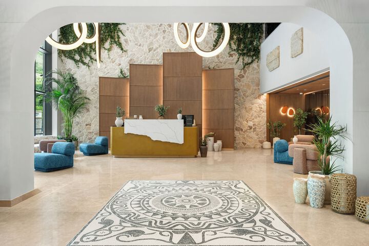 Hotel Interior 3 of 148