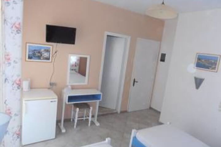 Room 37 of 64