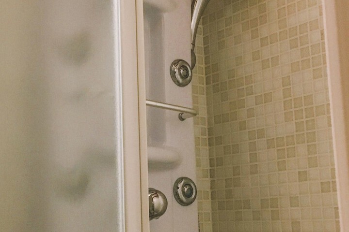 Room 12 of 22