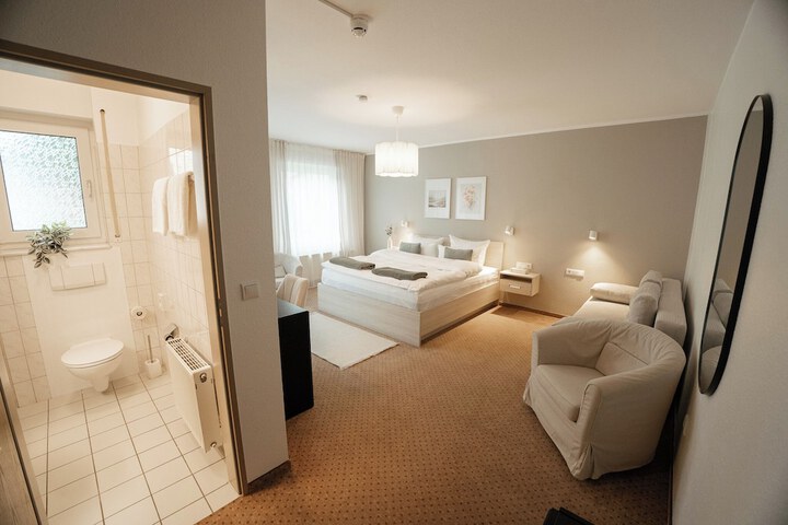 Room 15 of 29