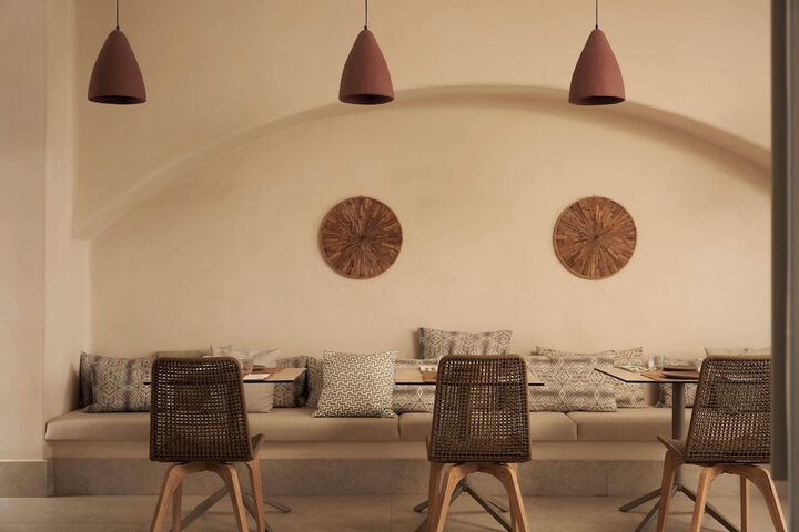Dining 88 of 169