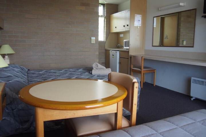 Room 12 of 24