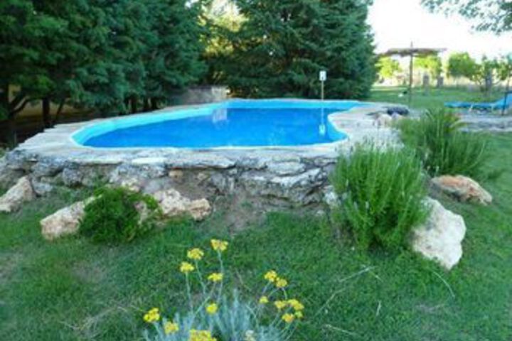 Pool 24 of 27