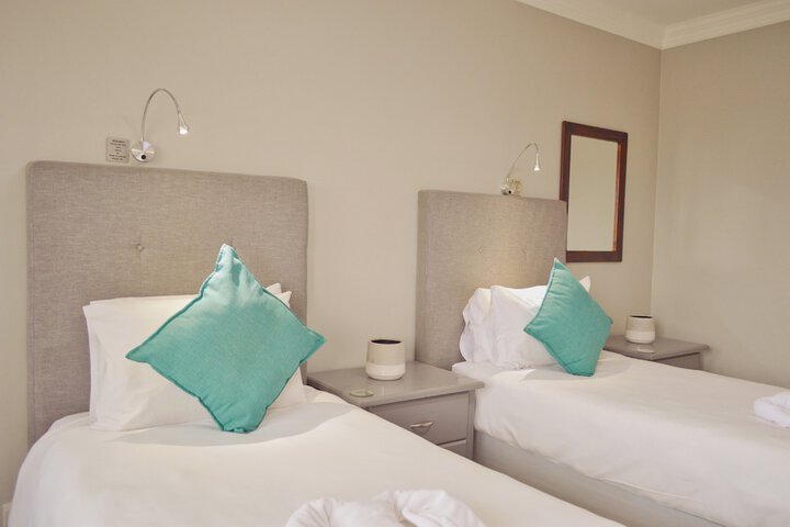 Room 8 of 36