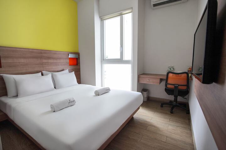 Room 8 of 26
