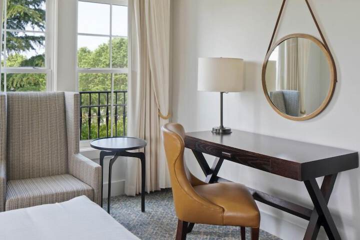 Standard | King Bed (5 of 40)