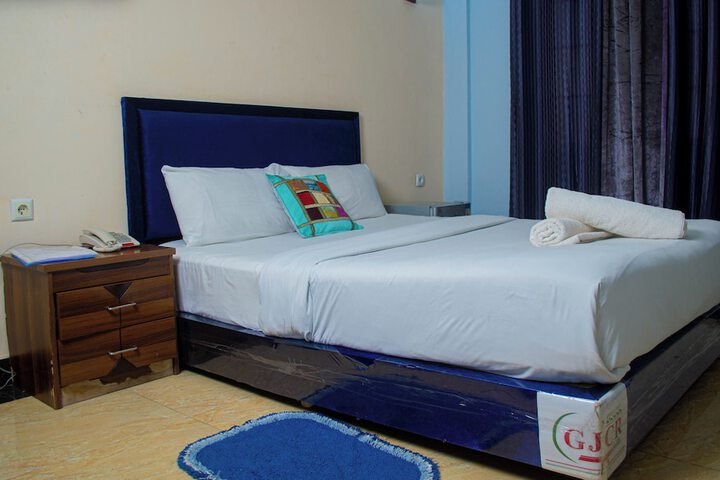 Room 64 of 151
