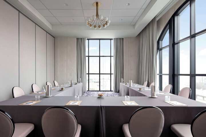 Meeting facility