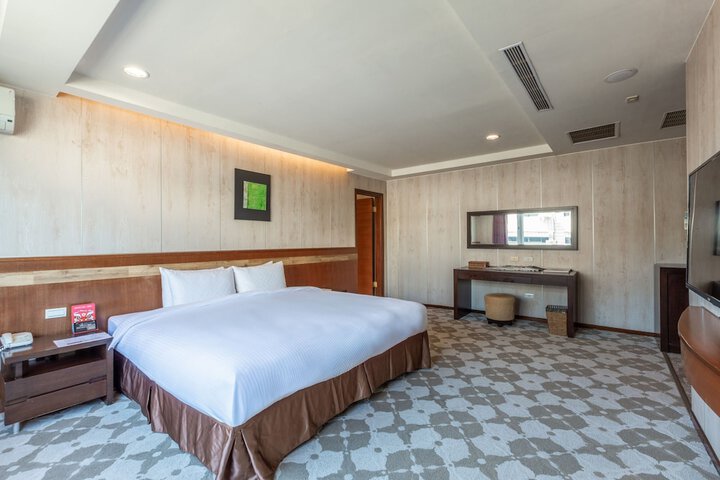 Room 7 of 70
