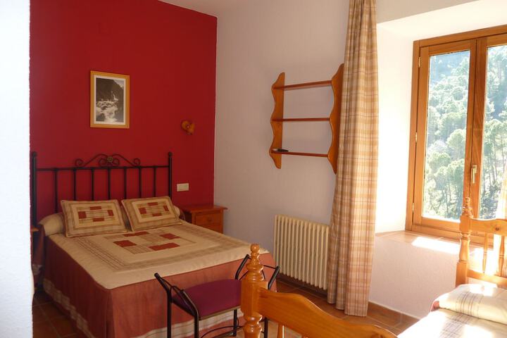 Room 17 of 18