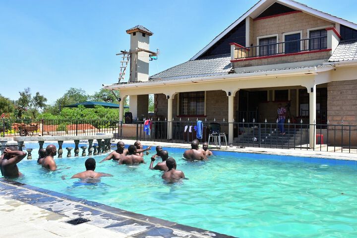 Pool 23 of 53
