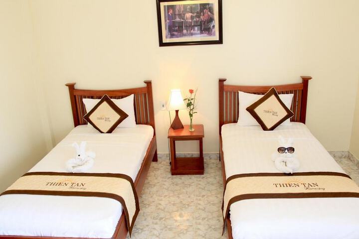 Room 5 of 29