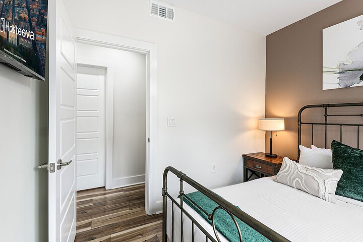 Room 21 of 51
