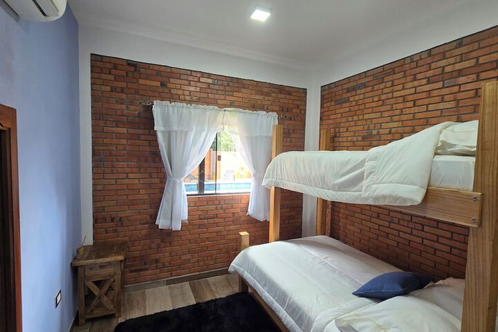 Room 3 of 66