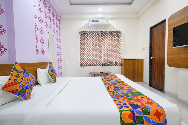 Room 19 of 33