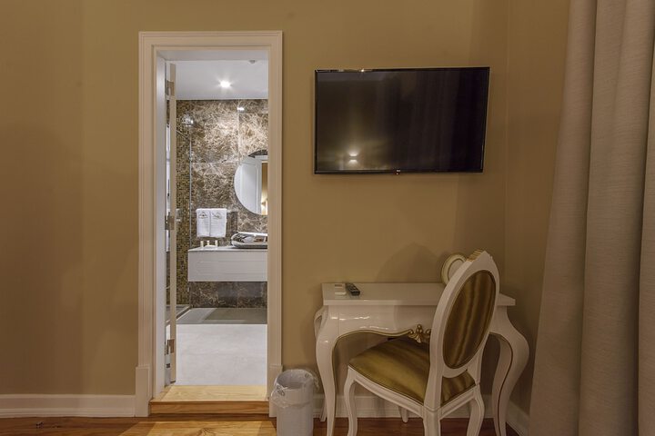 Room 46 of 114