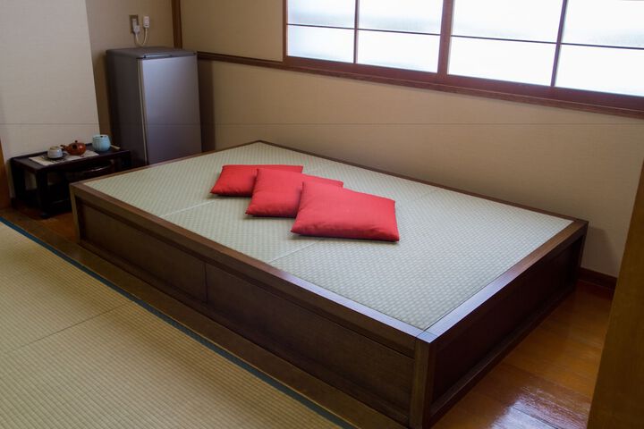 Room 24 of 165