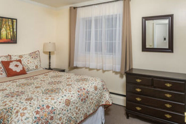 Room 10 of 23