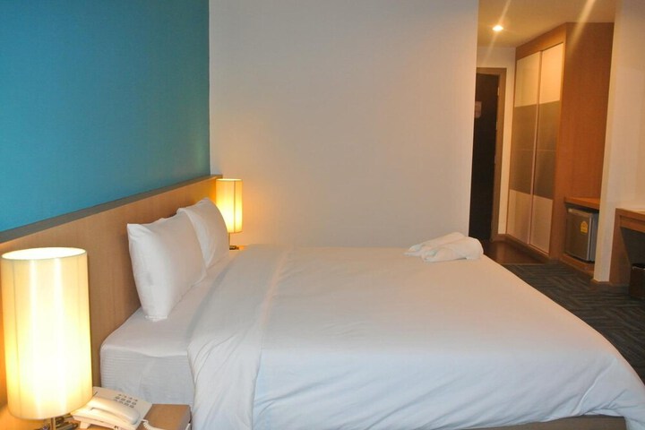 Room 17 of 74