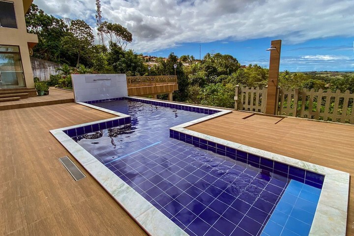 Pool 28 of 110