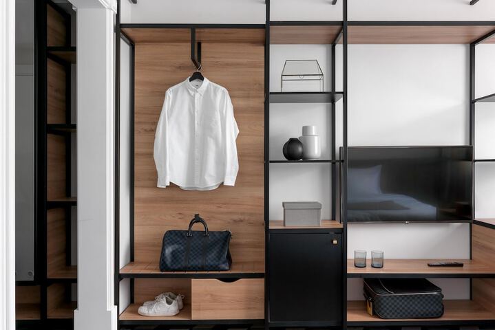 Room 27 of 67