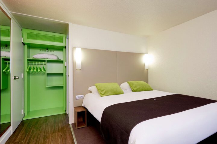 Room 5 of 34