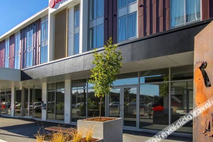 Ramada Albany Hotel and Suites