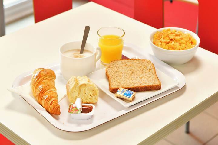 Breakfast/Coffee Service 23 of 26