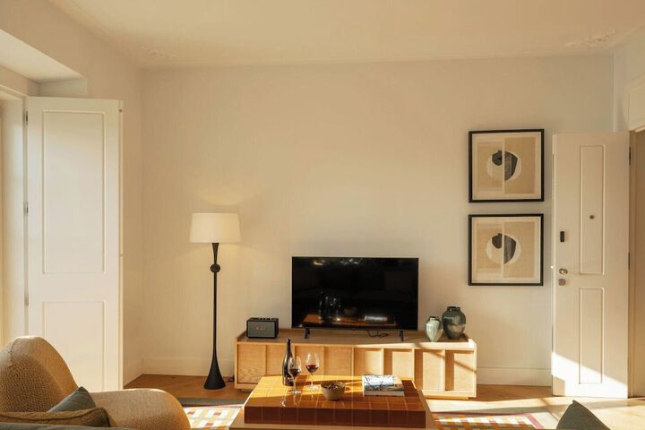 Room 55 of 193
