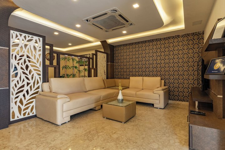 Hotel Interior 11 of 38