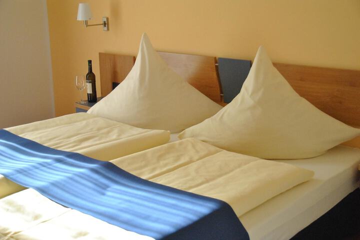 Room 14 of 63