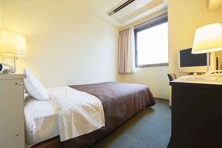 Room 3 of 30
