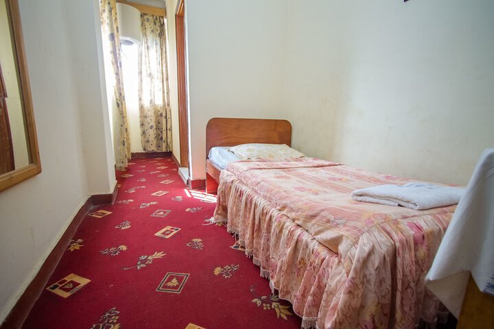 Room 16 of 35