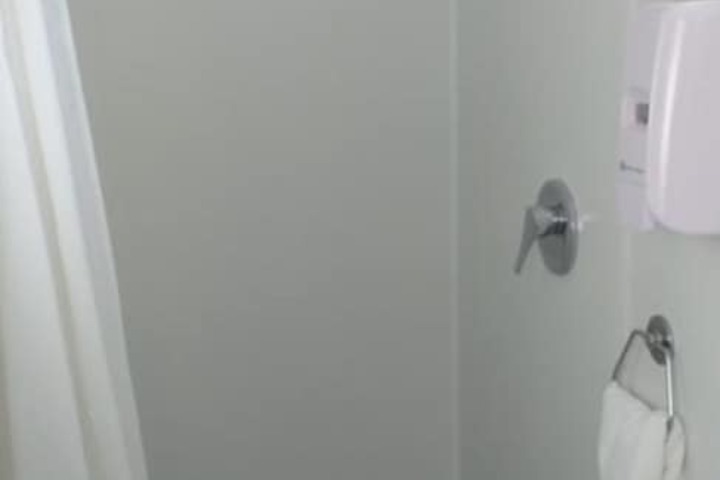 Room 30 of 66