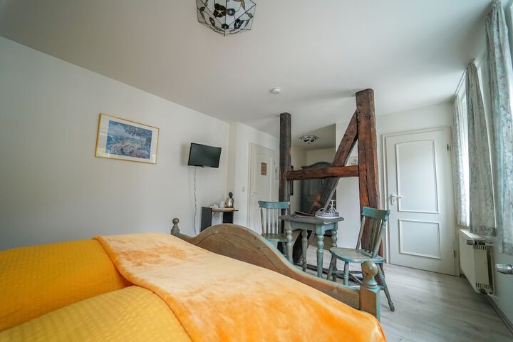 Room 14 of 31