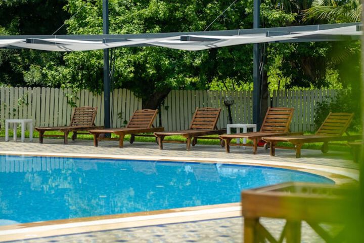 Pool 35 of 132