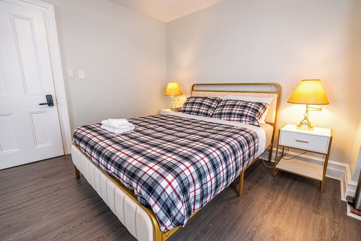 Room 20 of 29