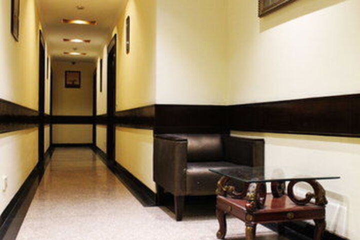 Ballroom/Hall 17 of 26