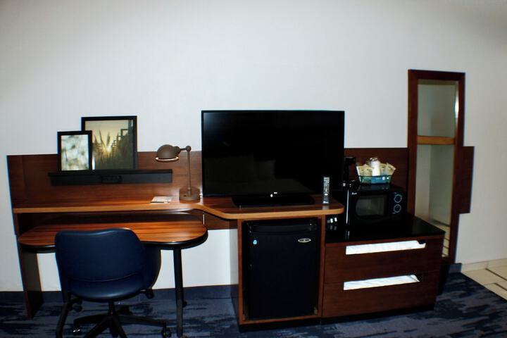 Room 8 of 40